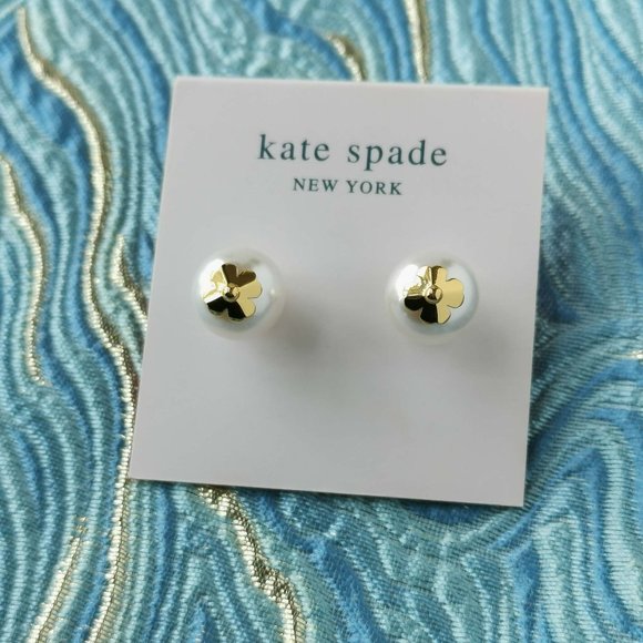 Kate Spade Jewelry - Kate Spade Pearls On Pearls Flower Gold White Stud Earrings. New with pouch